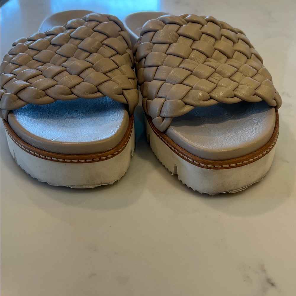 M. Gemi the Tessuti Sandal 7.5/38 - Picture 6 of 7